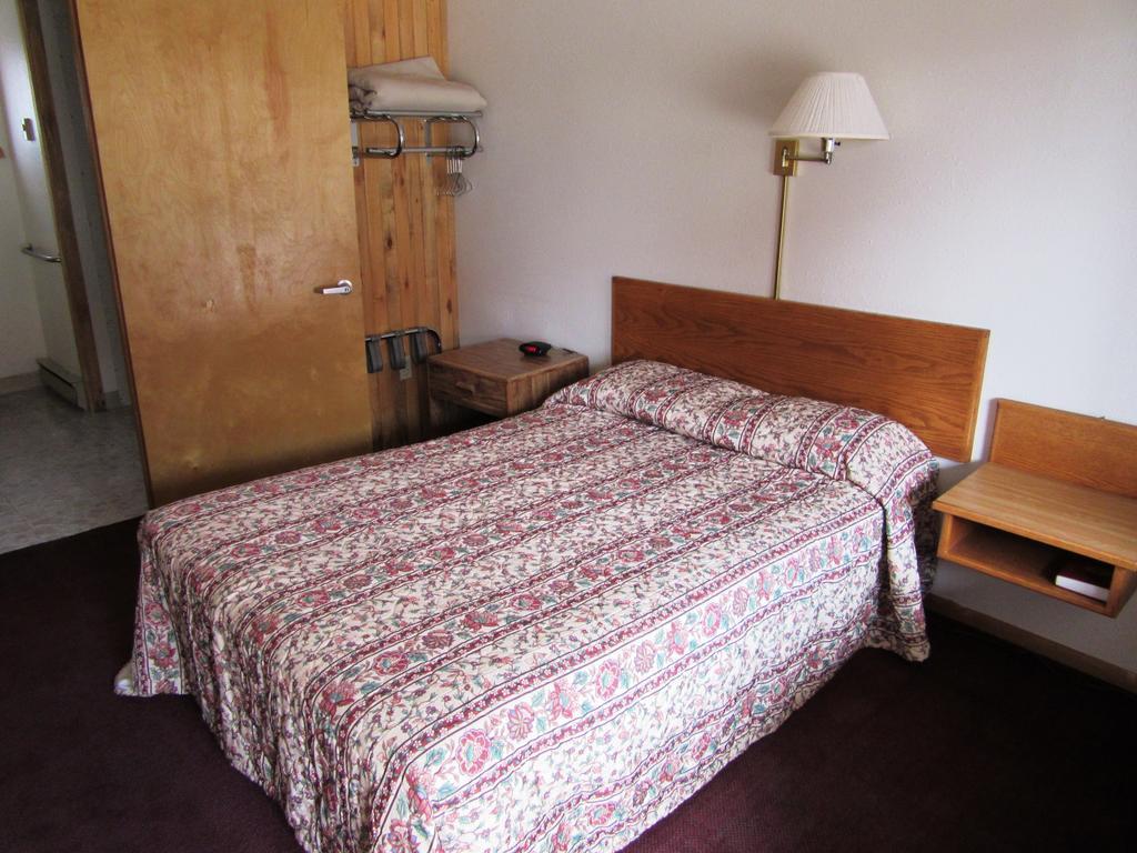 Travelers Lodge West Yellowstone Kamer foto
